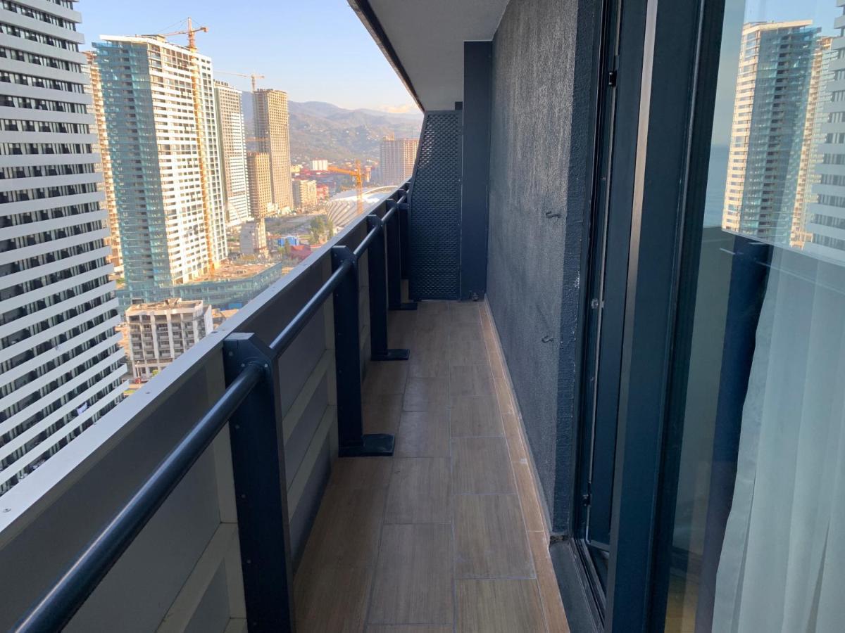 Vip Aparthotel Orbi City Sea View Batumi Exterior foto